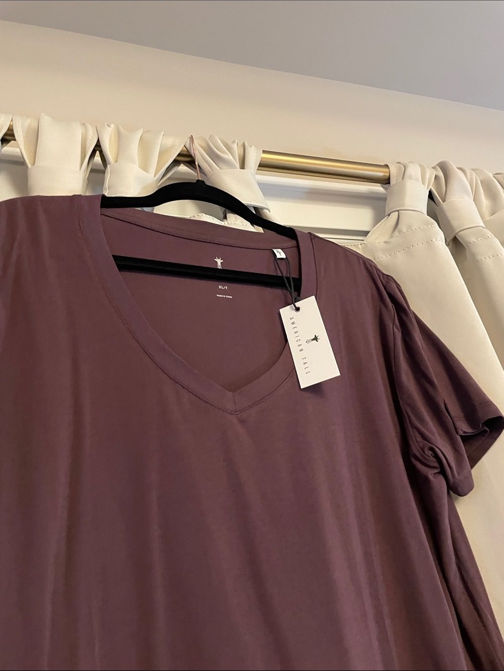 American Tall vneck tee - Picture 3 of 6
